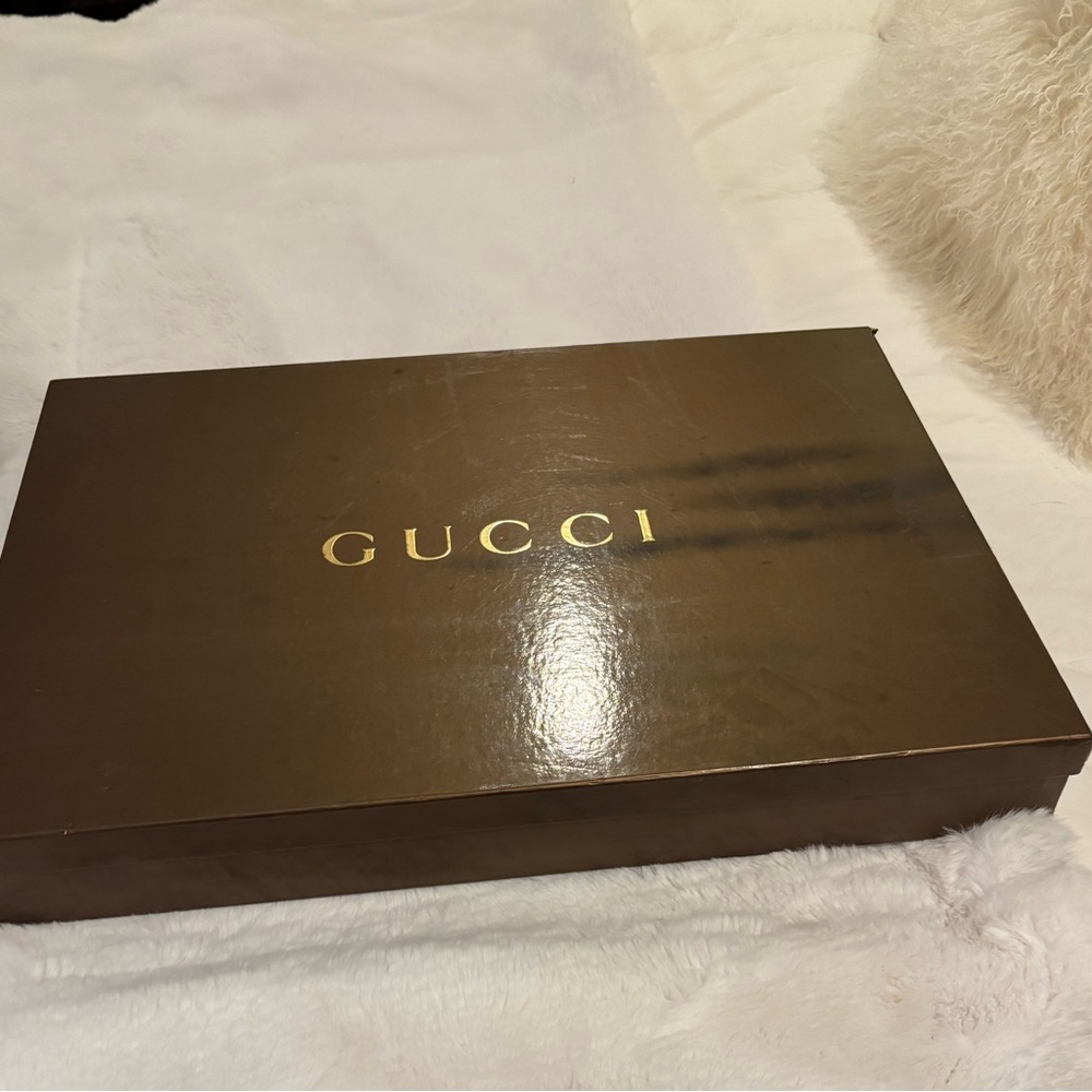 Gucci Brown and Black Wool-Cashmere Blanket Throw 72”x58” with original box - Picture 7 of 8